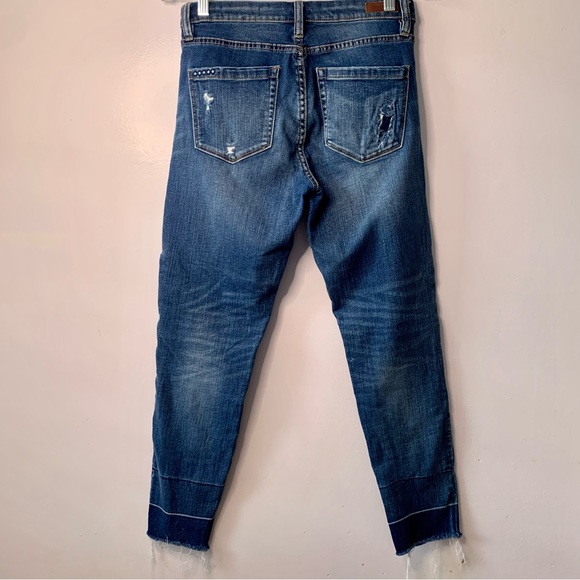 Blank NYC The Reade Crop Mid Rise Distressed Skinny Jeans Women's Size 29 - Picture 2 of 8